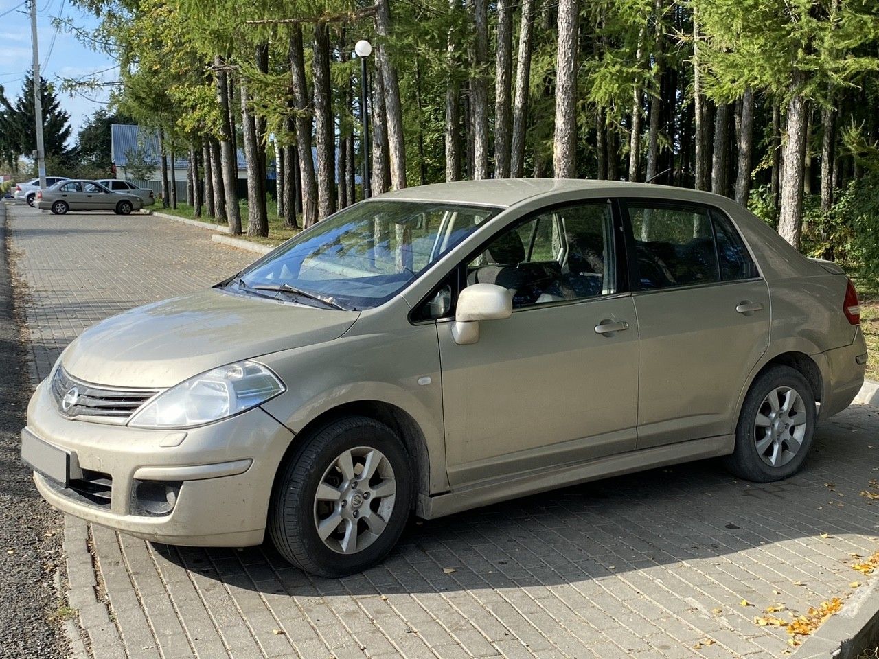 Nissan Tiida: фото владельца