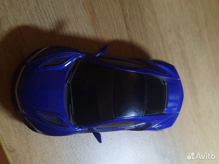 Машинка, может ездить сама