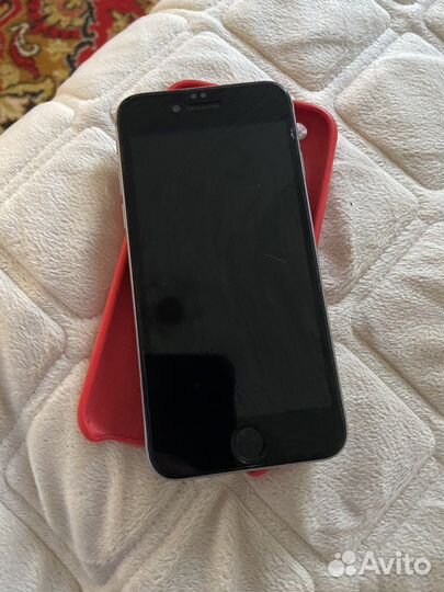 Телефон iPhone 6s
