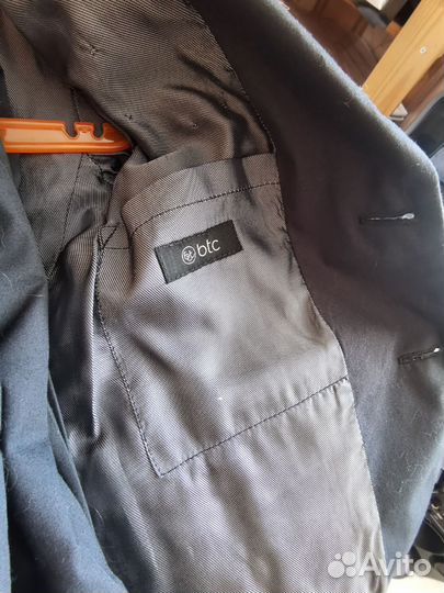 Школьный костюм для мальчика 128+рубашка в подарок