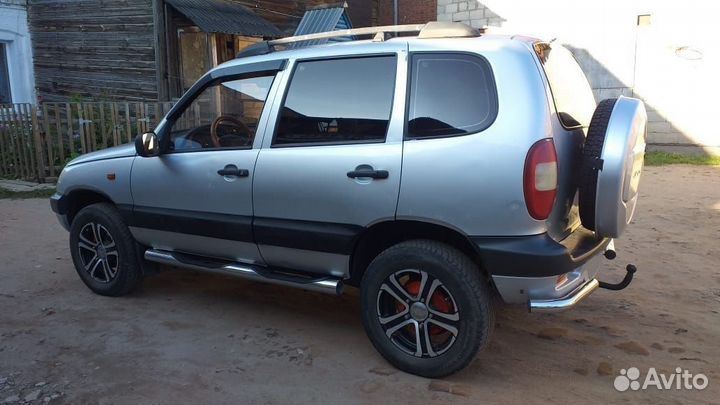 Chevrolet Niva, 2004