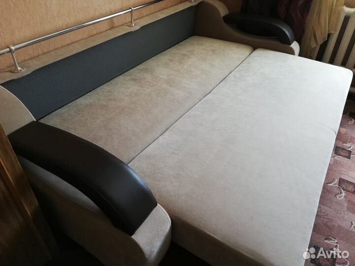 Продаётся диван