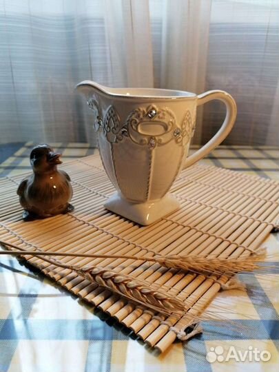 Молочник сливочник