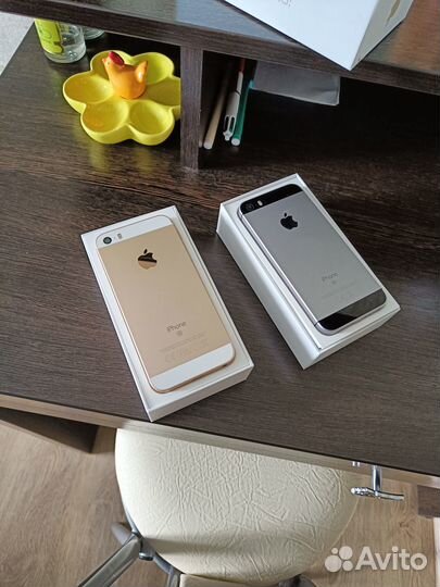 iPhone SE, 32 ГБ