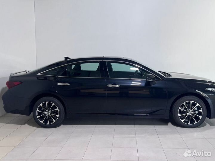 Toyota Avalon 2.5 AT, 2022