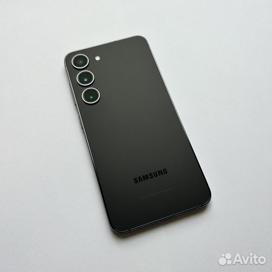 Samsung Galaxy S23, 8/512 ГБ