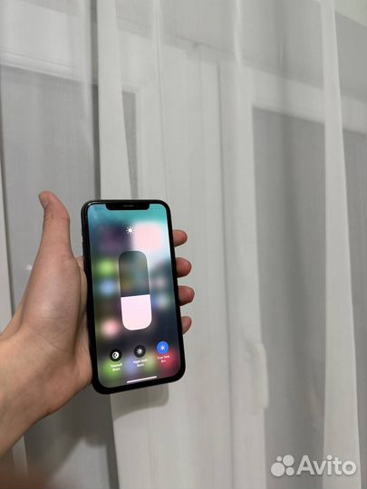 iPhone 11 Pro, 64 ГБ