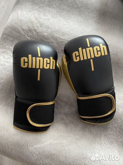 Боксерские перчатки