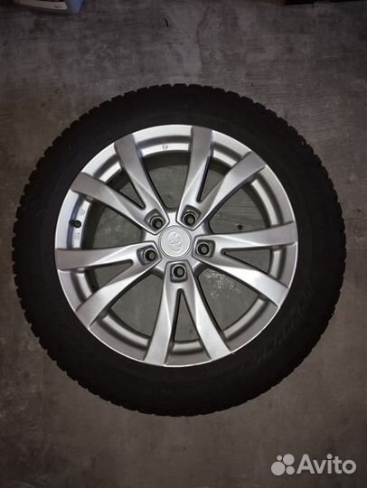 Nokian Tyres Hakkapeliitta 8 215/55 R17