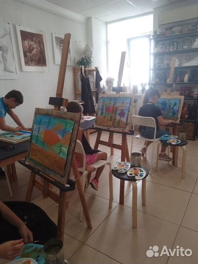 Преподаватель изобразительного искусства.обучение