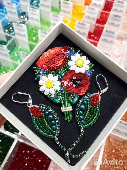 Браслеты, серьги, кольца,броши из бисера под заказ