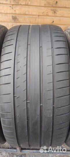 Michelin Pilot Sport 4 285/40 R19