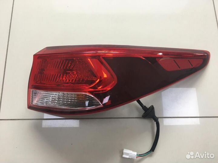 Фонарь задний наружный правый Киа Рио 17- седан
