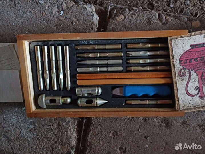 Советский набор для чеканных работ