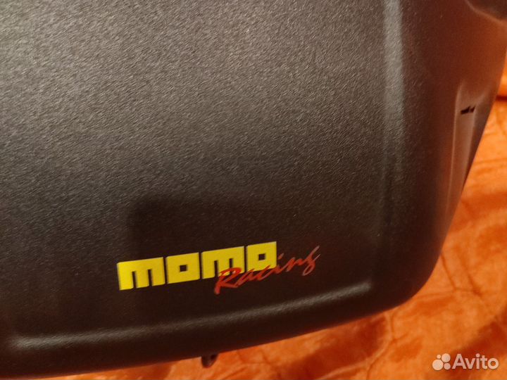 Игровой руль logitech momo racing
