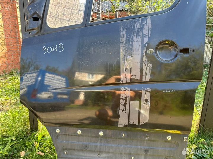 Дверь передняя левая Mercedes Sprinter W906 2.2