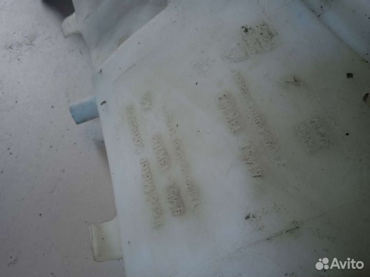 Бачок омывателя Ford Focus 1.8 2008