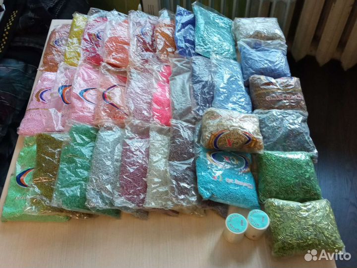 Биссер, стеклярус