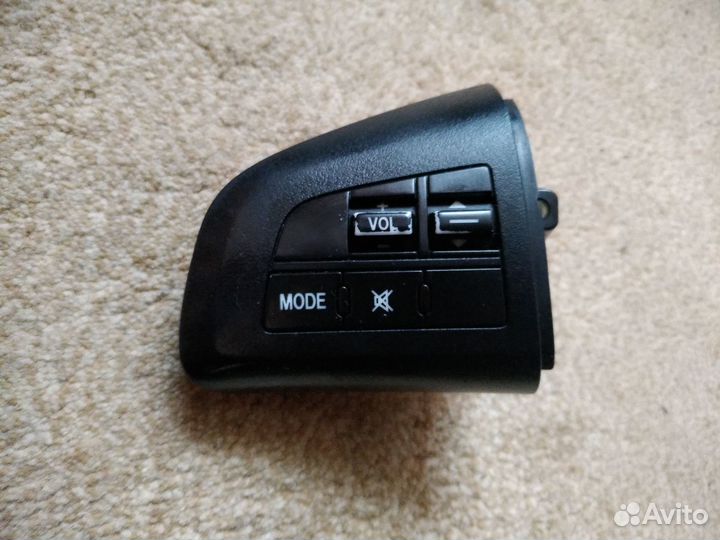 Кнопки руля Mazda 3 Bl