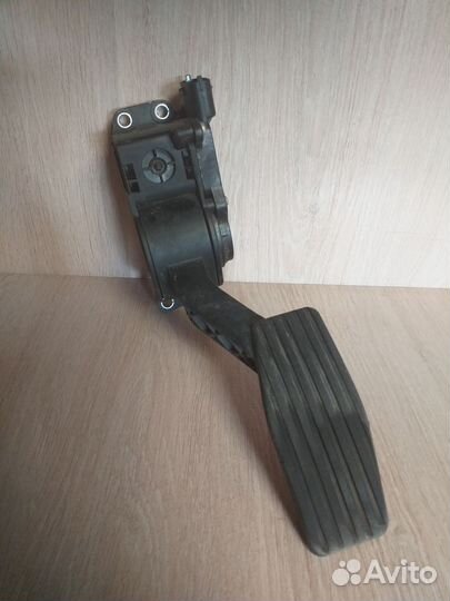 Педаль газа ваз (LADA) Kalina