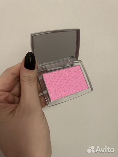 Румяна dior backstage