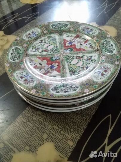 Набор тарелок