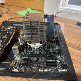 Материнская плата с процессором i5 8400