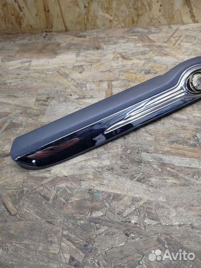 Накладка хром с подсветкой Крайслер Вояджер 01-07г