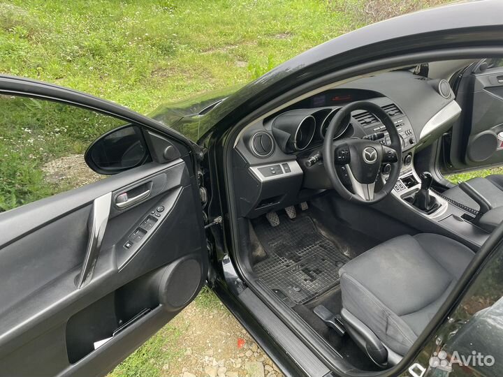 Mazda 3 2.0 МТ, 2009, 210 000 км