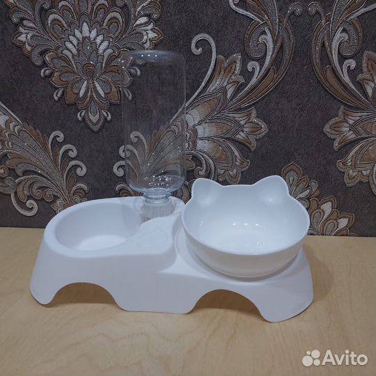 Миска для кошек с автопоилкой