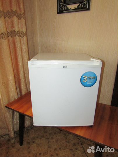 Холодильник маленький