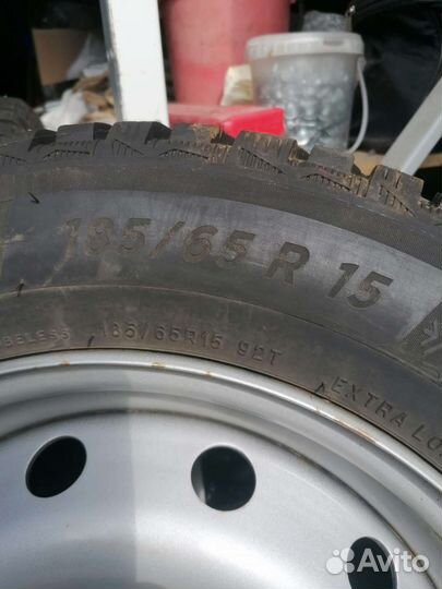 Michelin X-Ice North 4 185/65 R15