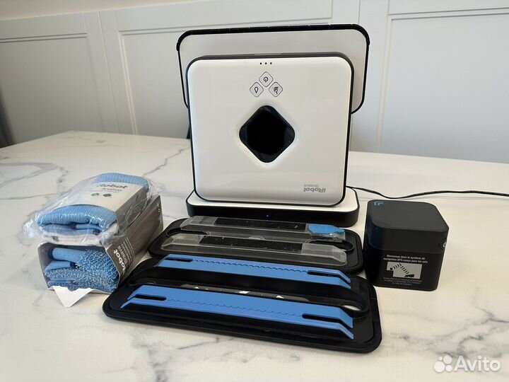 Робот-полотер iRobot Braava 390T белый