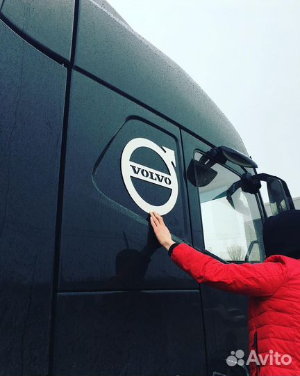 Эмбелемы Volvo