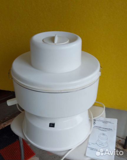 Соковыжималка Салют