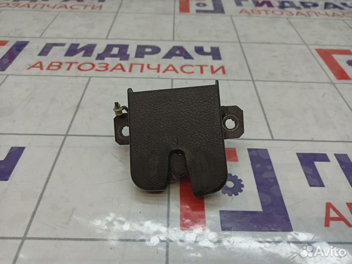 Замок багажника Volkswagen Golf (Mk4) 1J6827505B