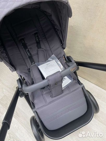 Коляска новая