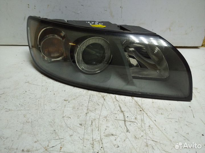 Фара правая Volvo S40 - v50 2004-2007