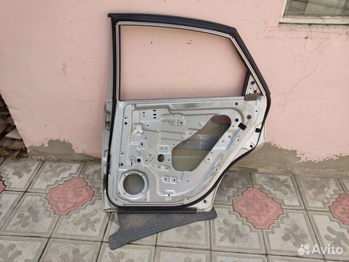 Дверь задняя правая chevrolet lacetti седан