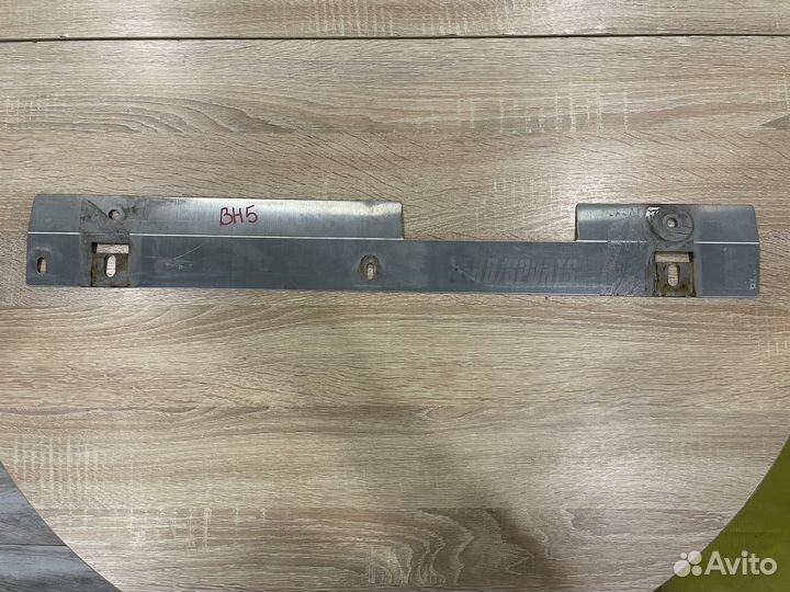 Накладка на радиатор zero sport Subaru legacy bh5