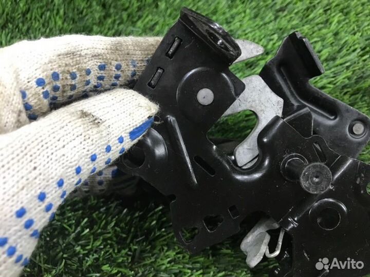 Замок капота правый Bmw 5 F10 N52B25 2011