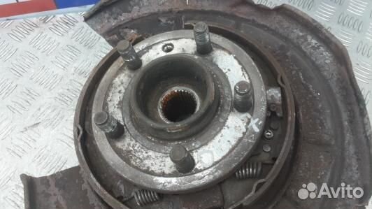 Ступица задняя правая land rover discovery 3 (OUK1