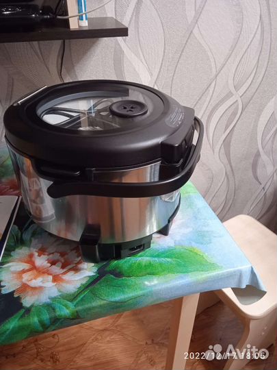 Мультиварка polaris новая