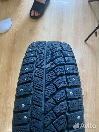 Viatti Brina Nordico V-522 6.5 R14 20F