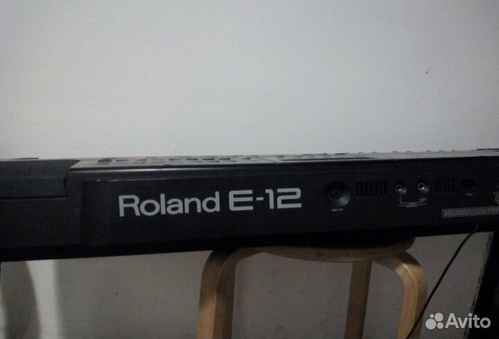 Синтезатор Roland E-12 на запчасти