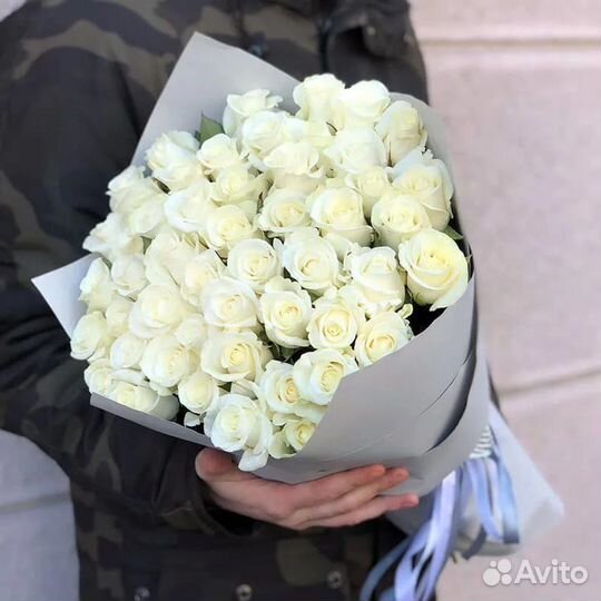 Букет из 51 Белой Розы с Доставкой