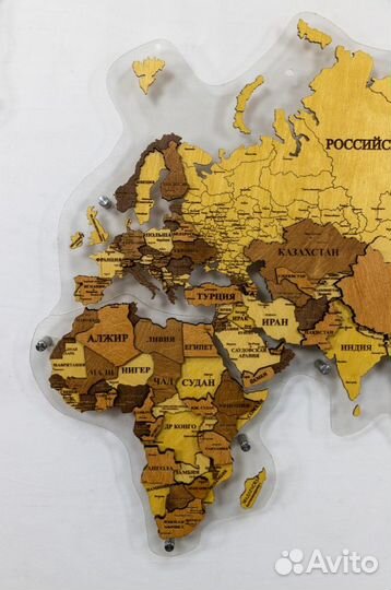 Деревянные карты мира