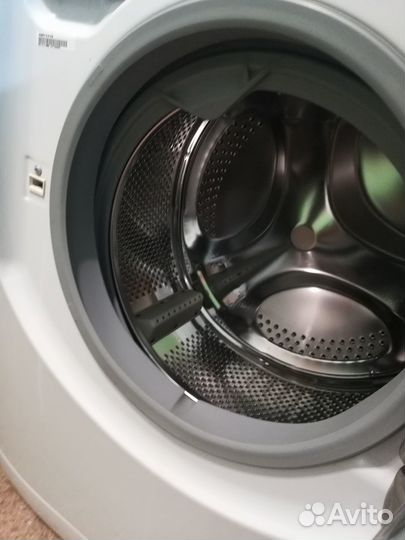 Hotpoint-Ariston 6кг Aqualtis