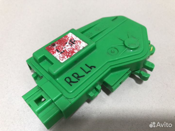 Актуатор замка двери зад левый Hyundai Solaris 10