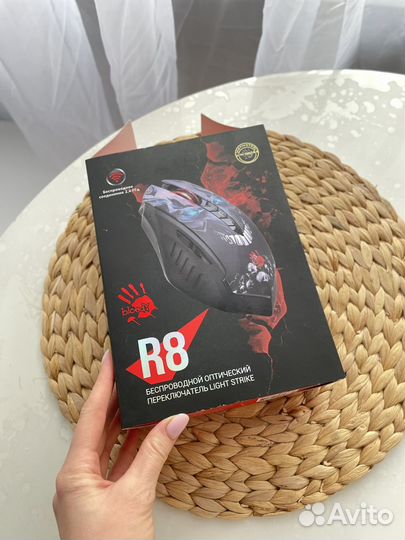 A4Tech Мышь беспроводная R8, черный